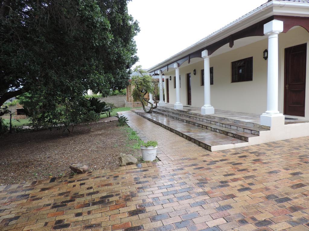 Milkwood Lodge Hermanus Exterior photo