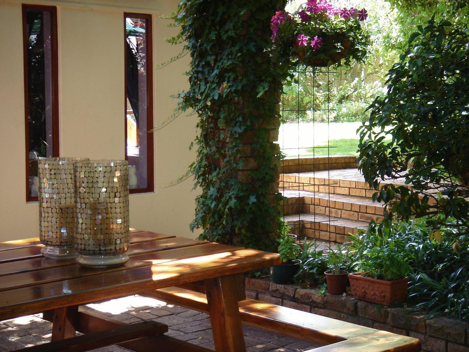 Milkwood Lodge Hermanus Exterior photo