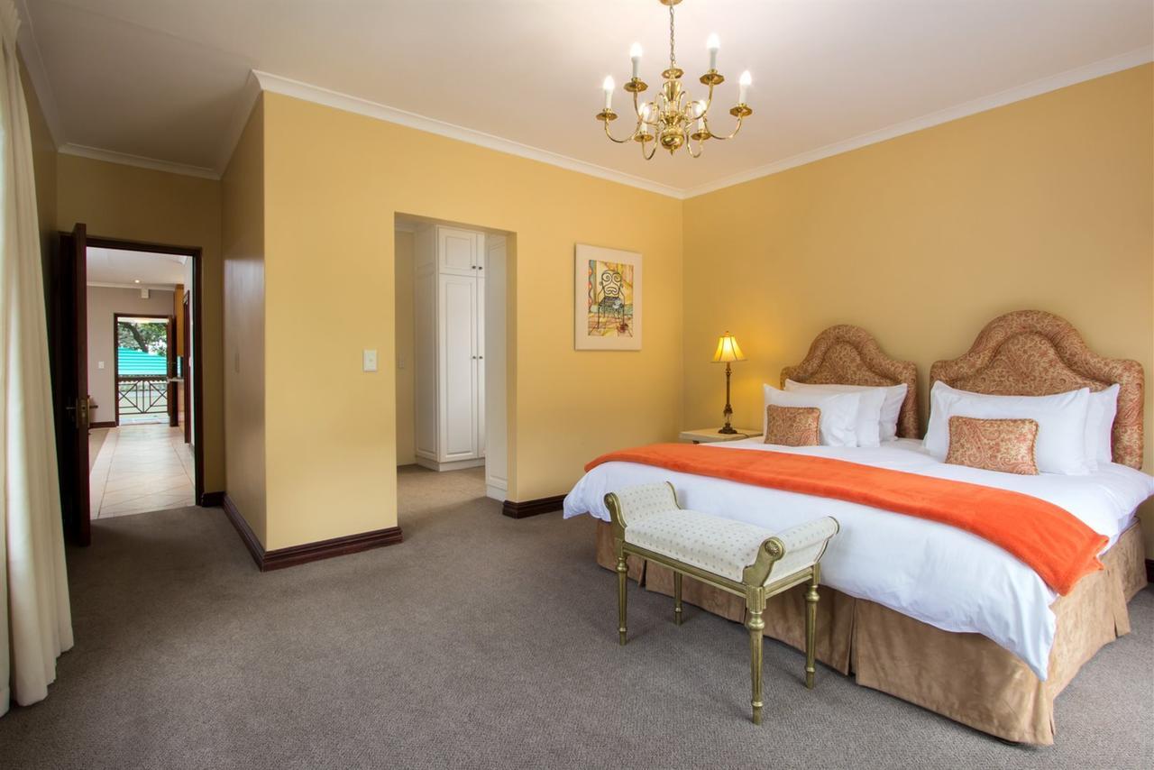 Milkwood Lodge Hermanus Exterior photo