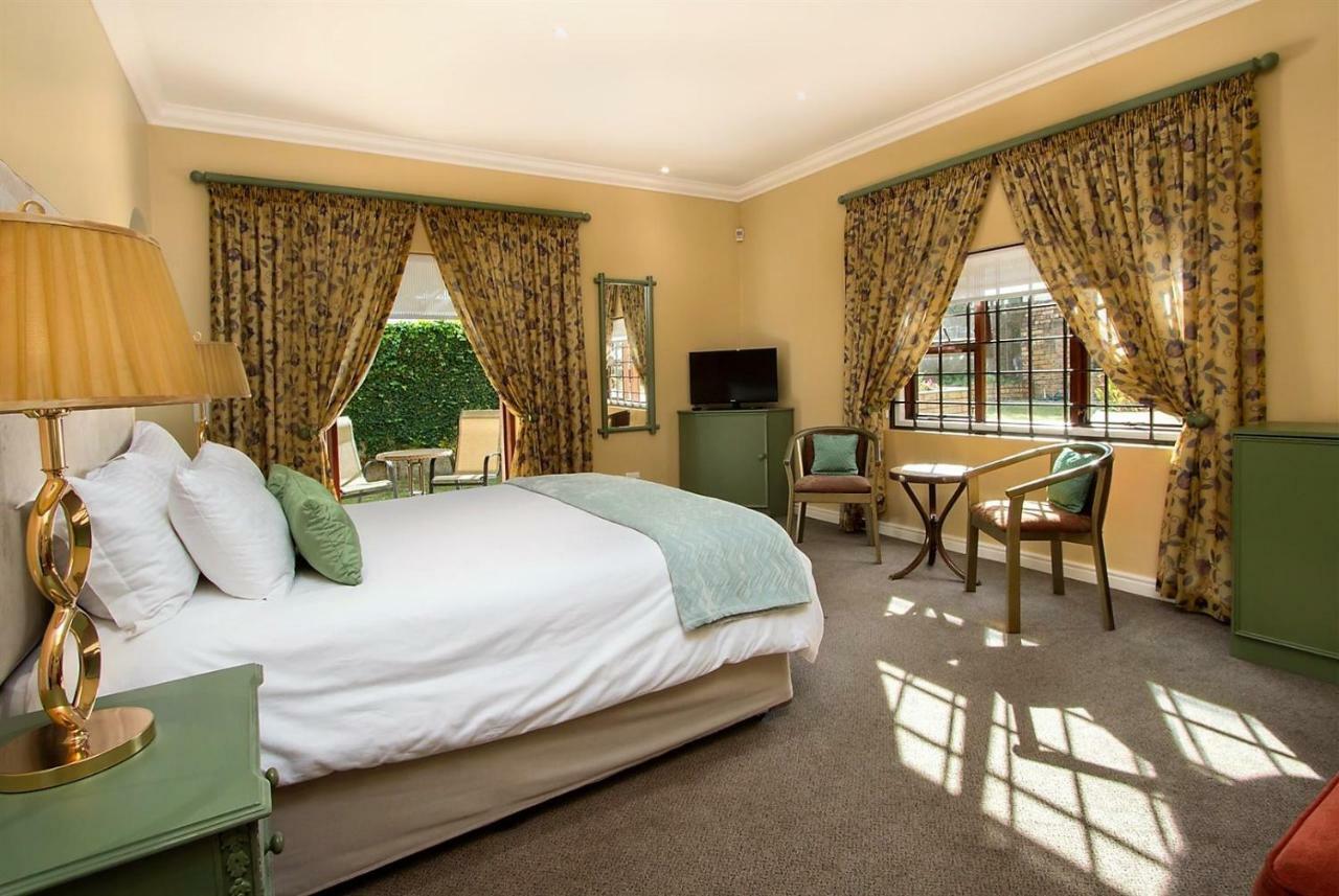 Milkwood Lodge Hermanus Exterior photo
